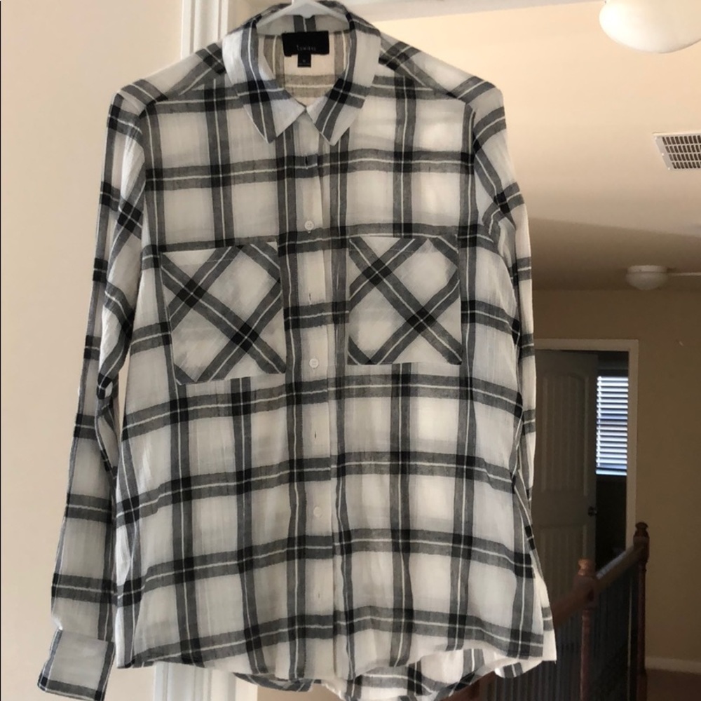 Long sleeve plaid shirt